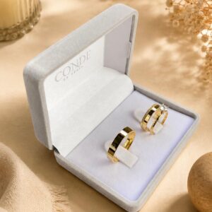 Alianças de Noivado Modelo Flora Banhado a Ouro 18k com 4mm